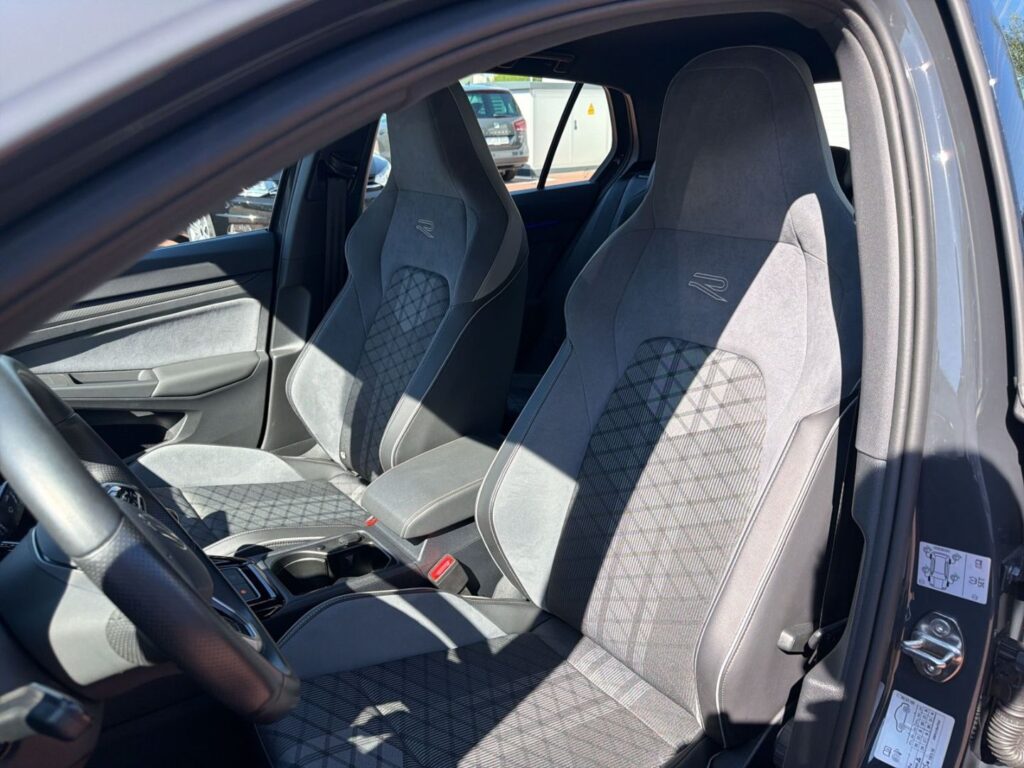 Golf R-Line -Line 1,5 TSI Kamera Klimaaut. Led