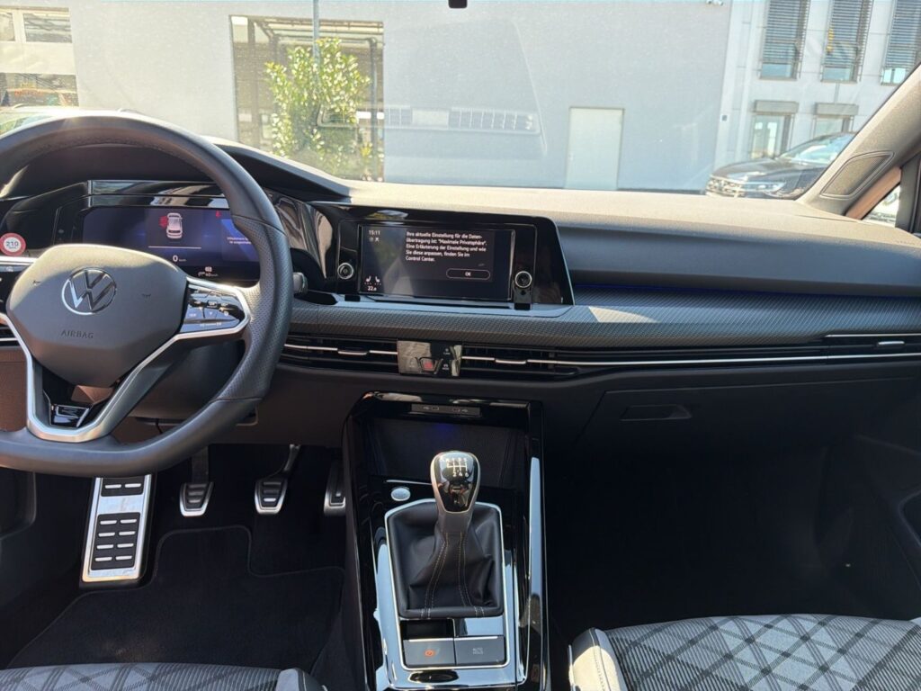 Golf R-Line -Line 1,5 TSI Kamera Klimaaut. Led