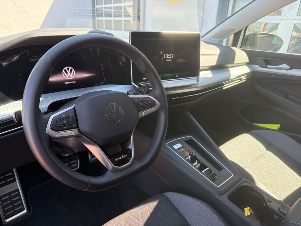 Golf Variant Energy 1.5 eTSI DSG Ganzj.Reifen Ka