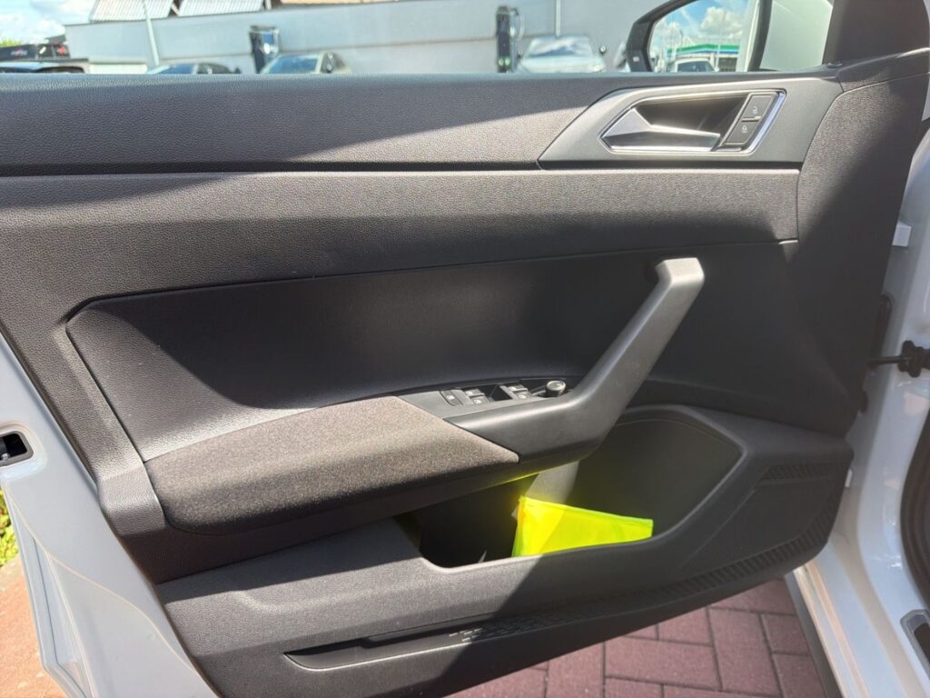 Polo R-Line 1,0 TSI DSG Kamera Led