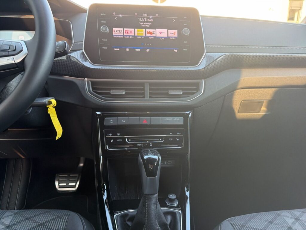T-Cross R-Line 1.0 TSI DSG Black-Style IQ-Light