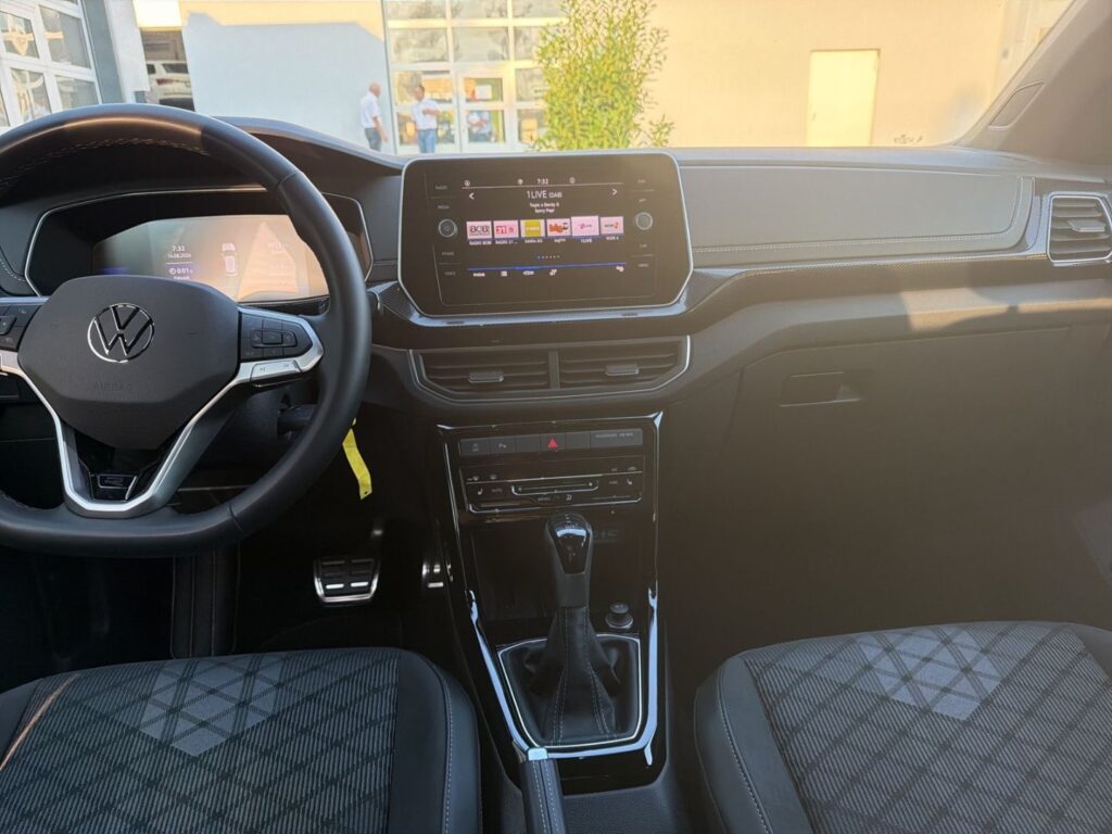 T-Cross R-Line 1.0 TSI DSG Black-Style IQ-Light