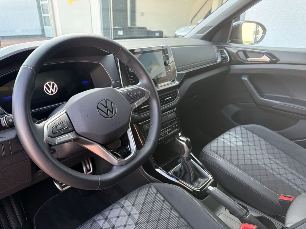 T-Cross R-Line 1.0 TSI DSG Black-Style Kamera IQ