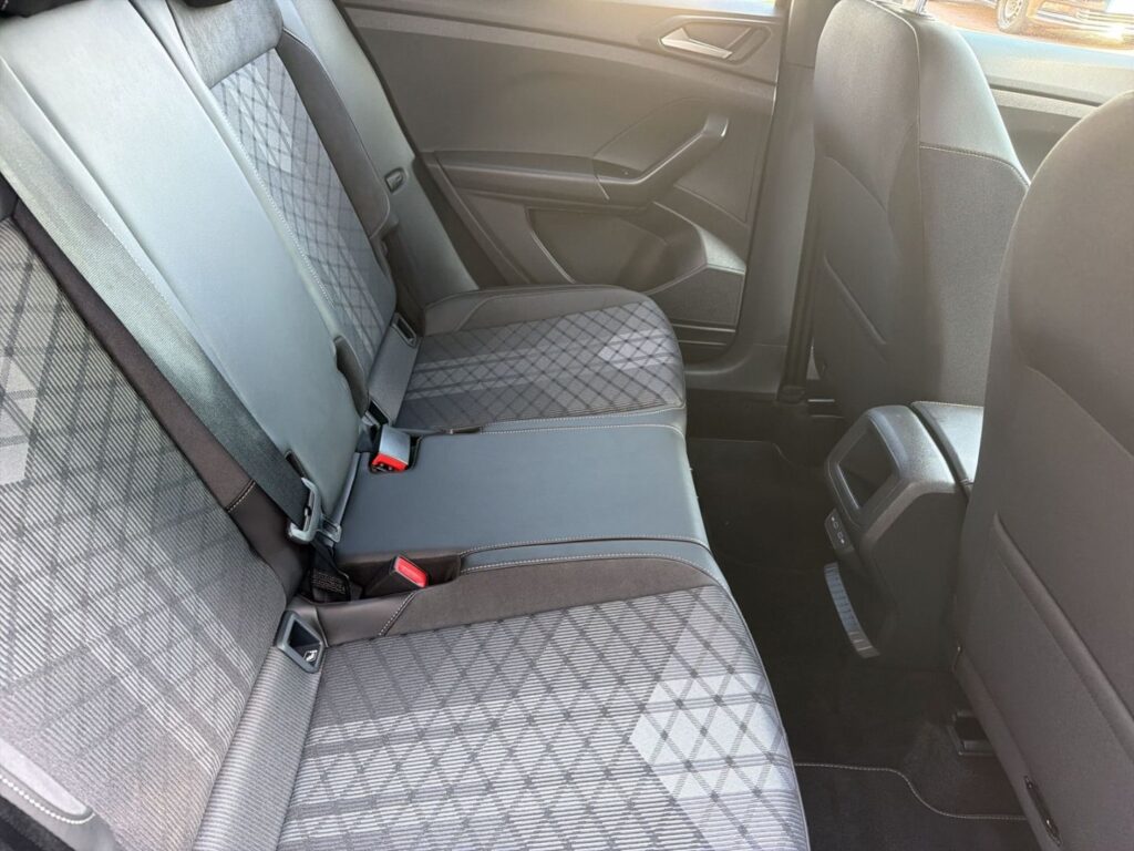 T-Cross R-Line 1.0 TSI DSG Black-Style Kamera IQ