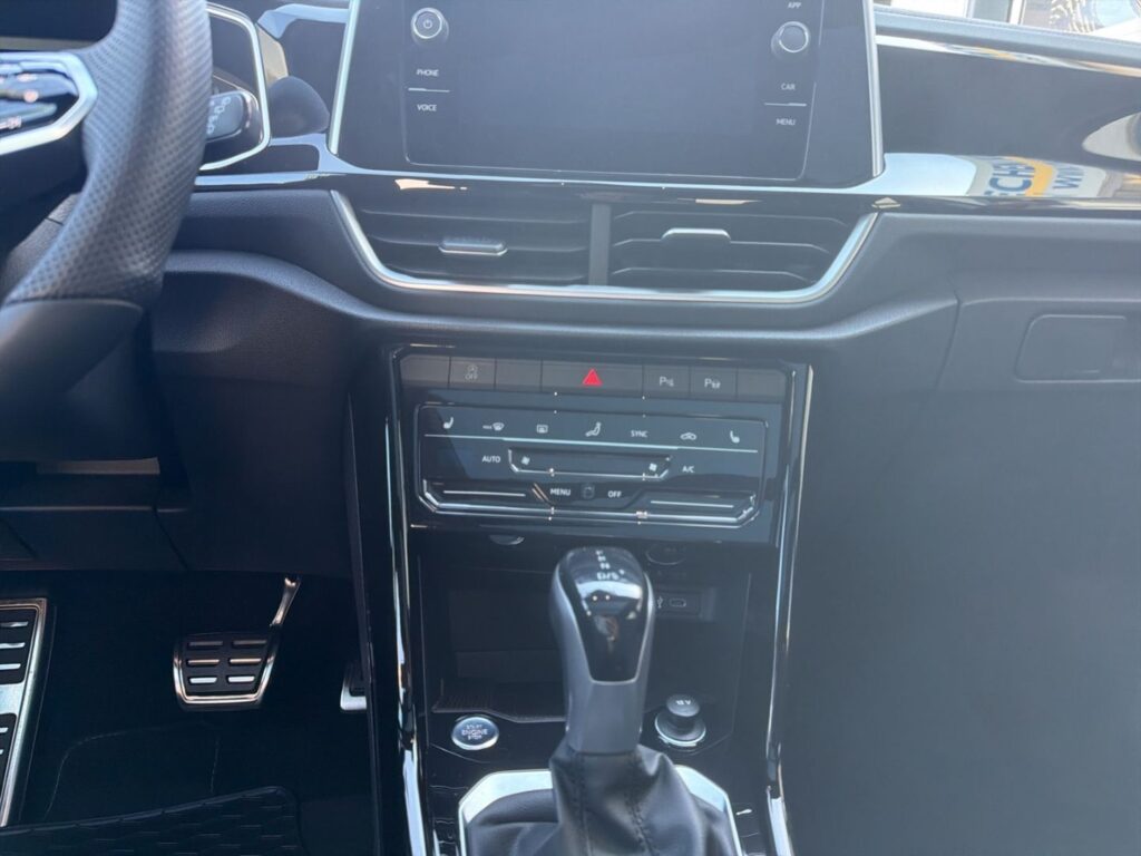 T-Roc R-Line 2.0 TSI 4Motion DSG Panodach IQ-Lig
