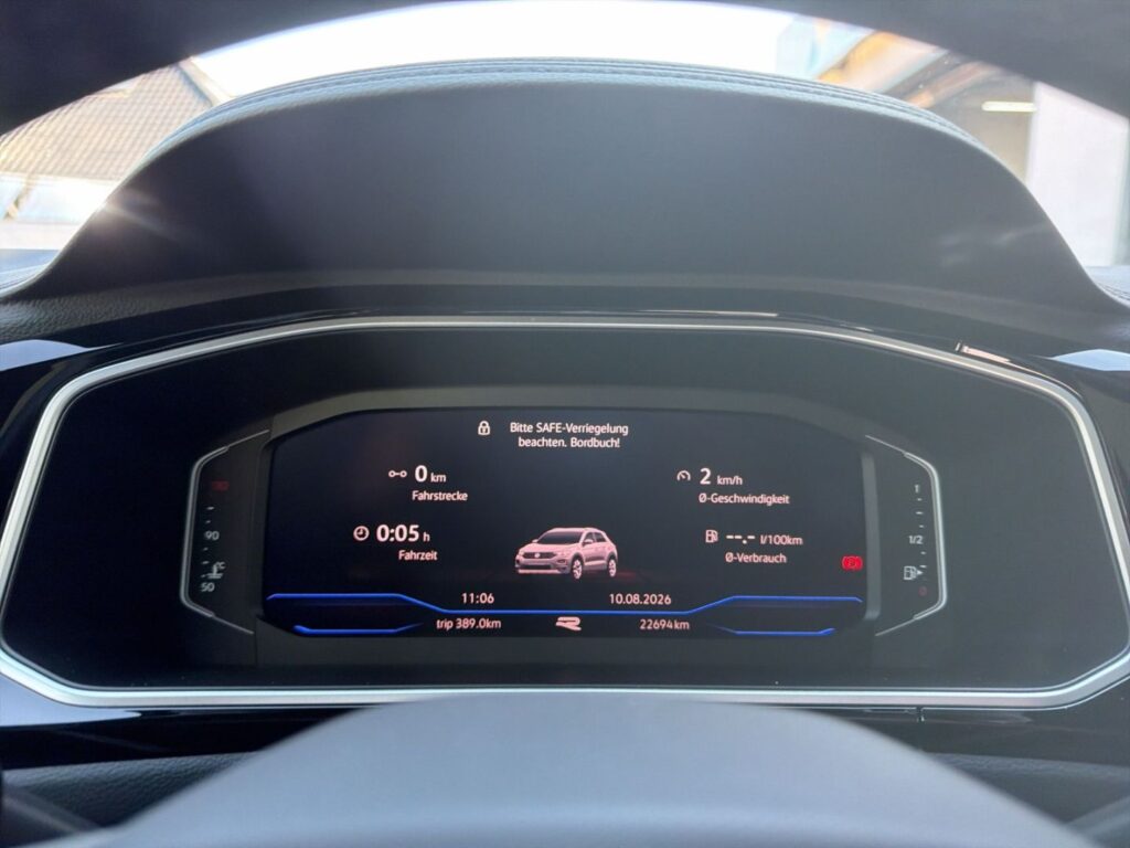 T-Roc R-Line 2.0 TSI 4Motion DSG Panodach IQ-Lig