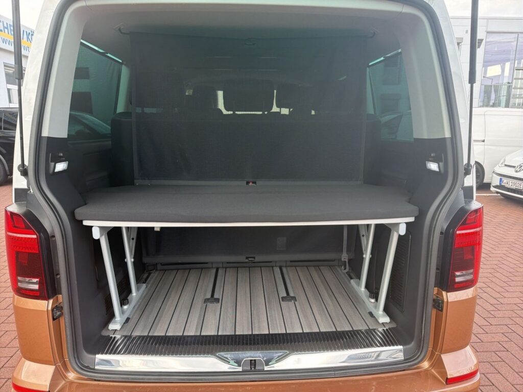 T6.1 Multivan 6.1 Generation Six 2,0 TDI DSG Led
