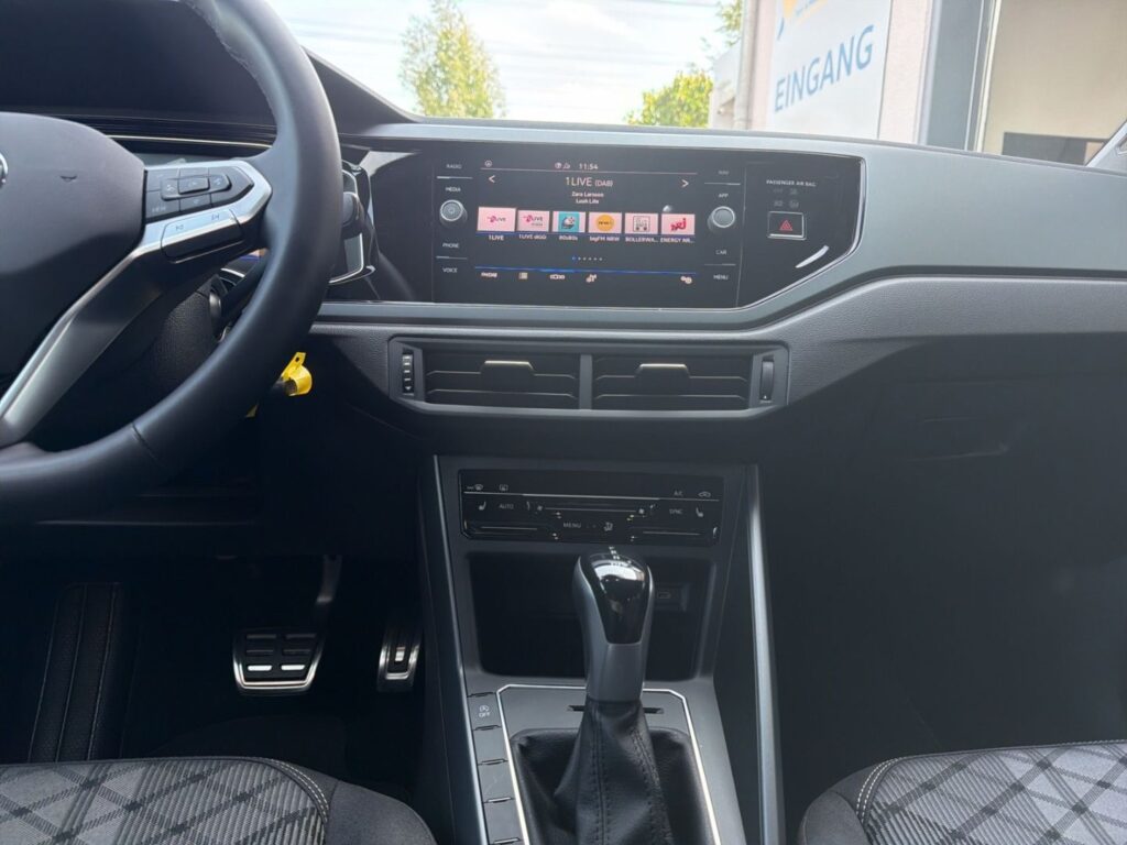 Taigo R-Line 1,0 TSI DSG Ganzj.Reifen Kamera ACC