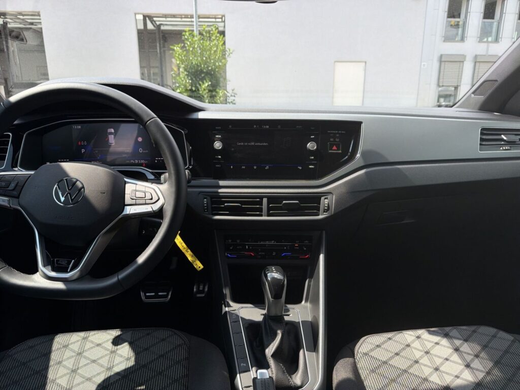 Taigo R-Line 1,0 TSI DSG Kamera Ganzj.Reifen
