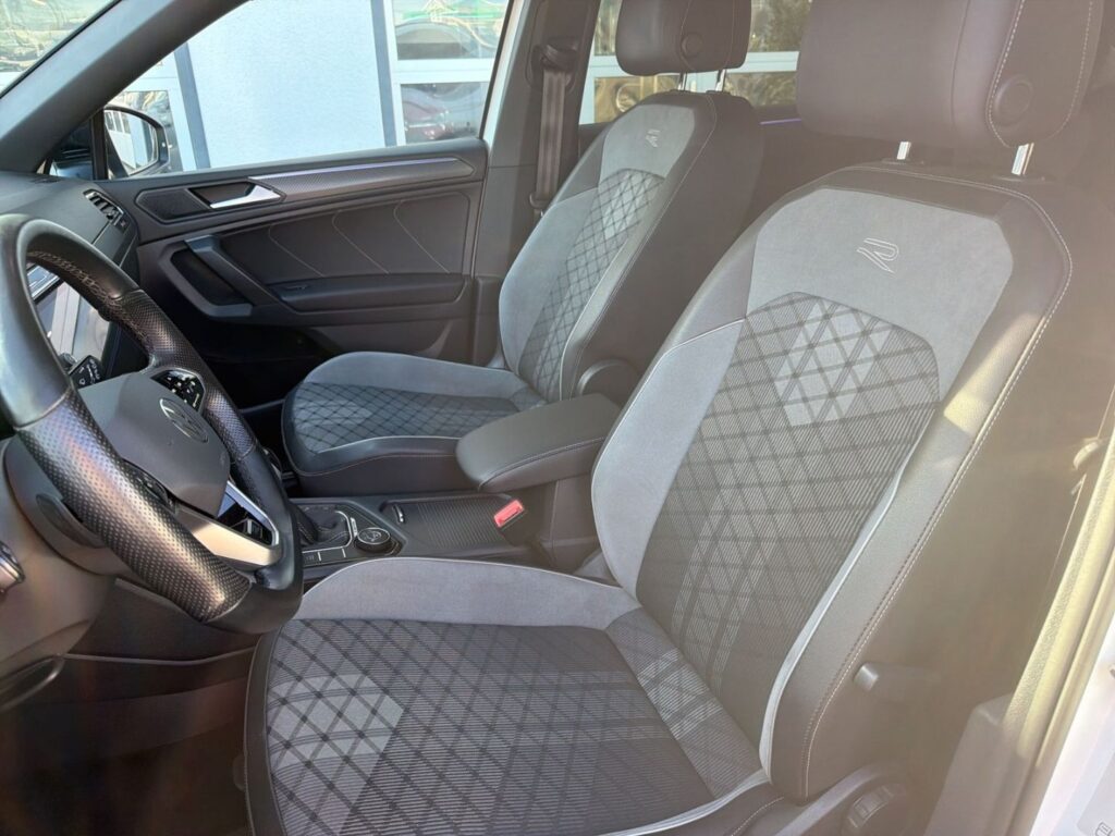 Tiguan Allspace R-Line 2,0 TSI 4Motion DSG Black