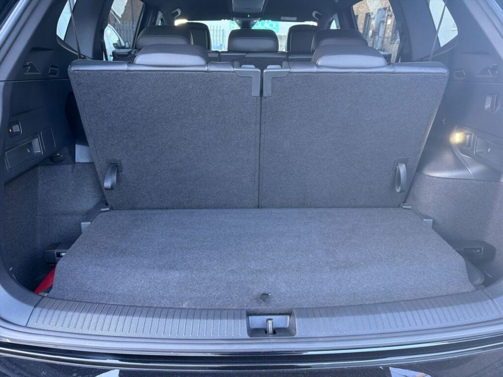 Tiguan Allspace R-Line 2,0 TSI DSG 4Motion