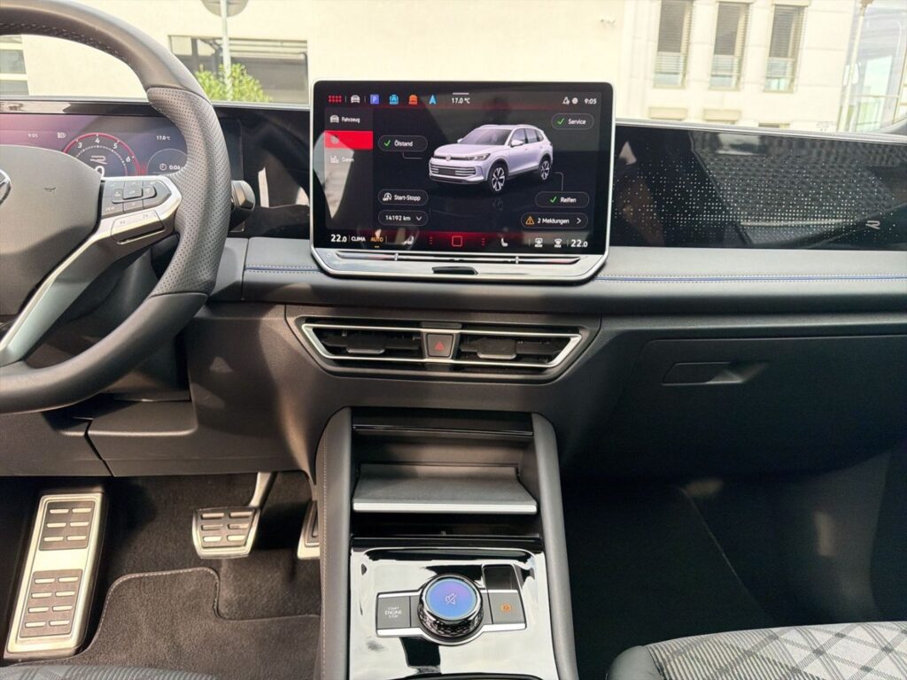 Tiguan R-Line Black-Style 2,0 TSI DSG 4Motion AH