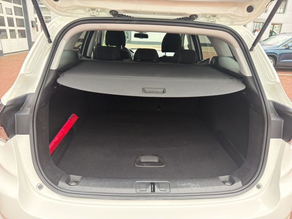 Tipo Kombi 1.4 T-Jet Lounge Kamera Navi