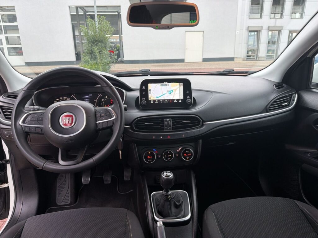 Tipo Kombi 1.4 T-Jet Lounge Kamera Navi