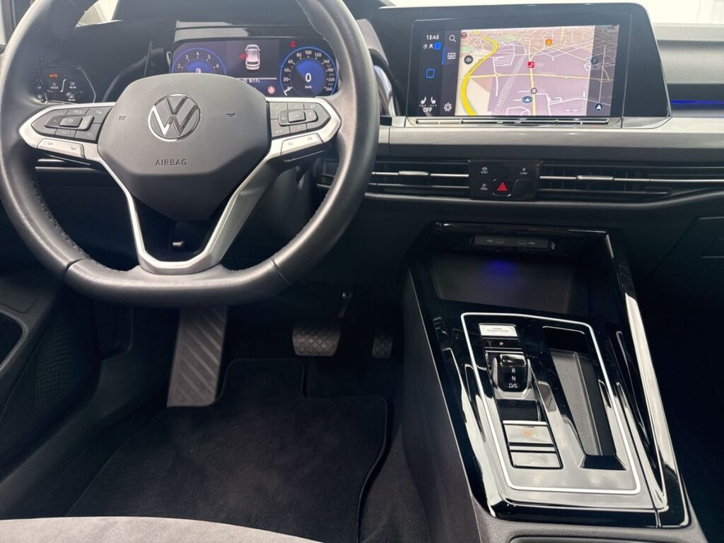 Golf Style 1,5 eTSI DSG Panodach AHK IQ-Light