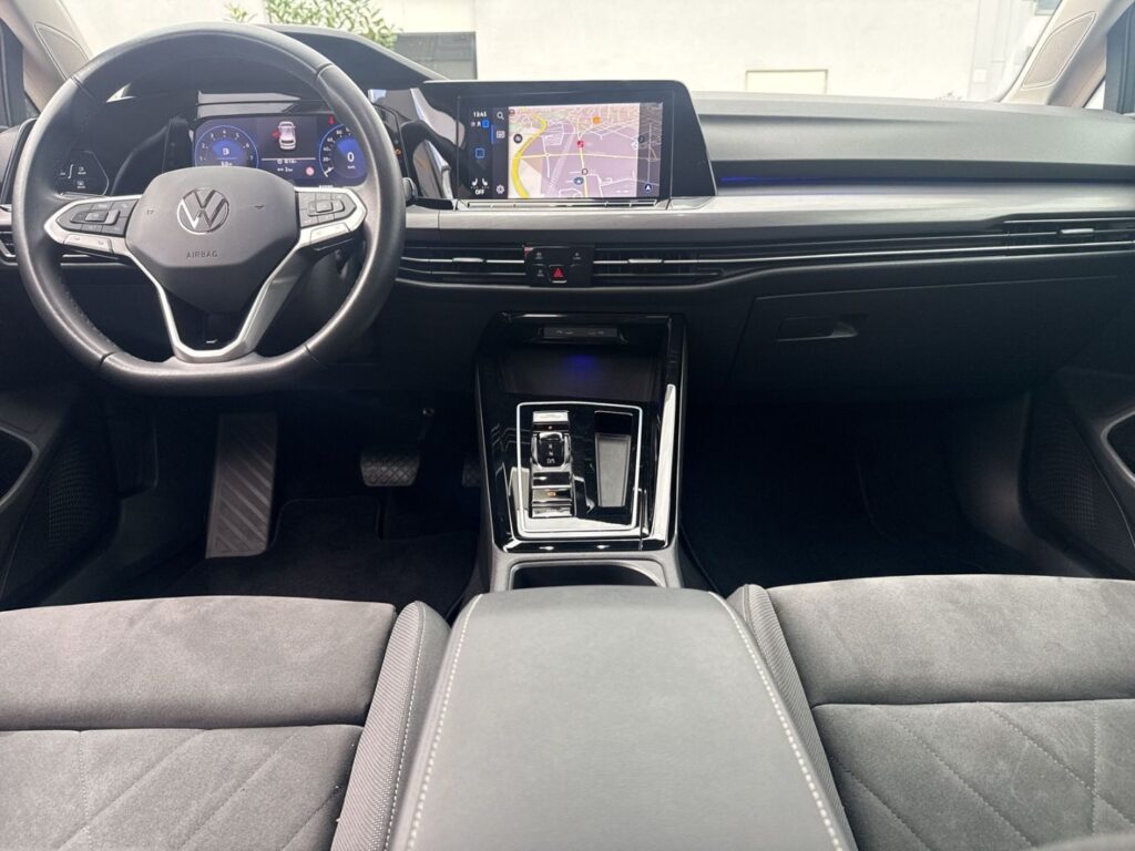 Golf Style 1,5 eTSI DSG Panodach AHK IQ-Light