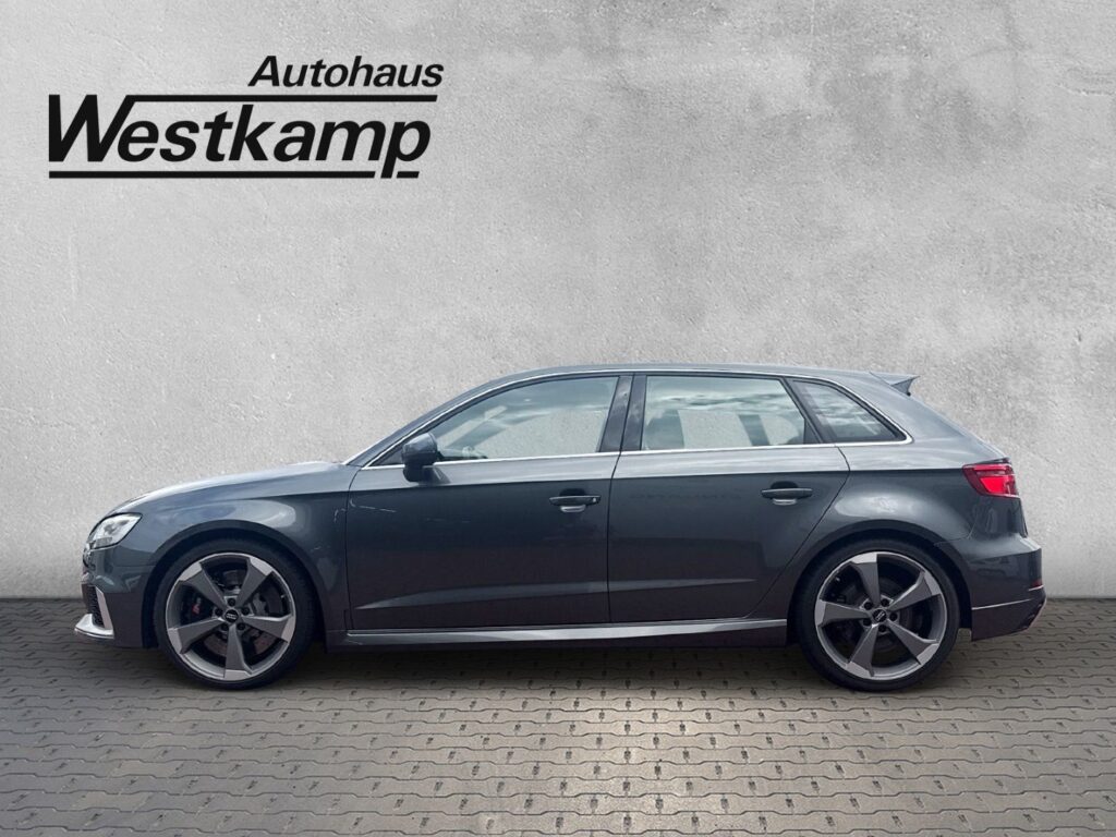 RS3 quattro Sportback 2.5 TFSI 280 KM/H RS-Abgas