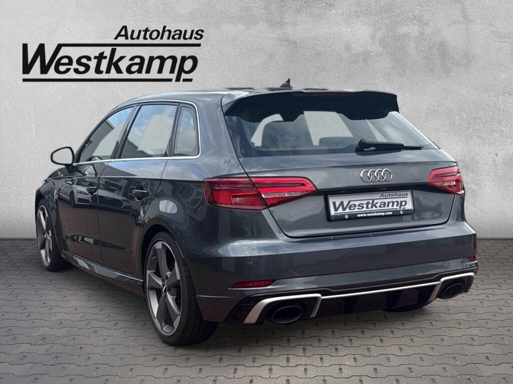 RS3 quattro Sportback 2.5 TFSI 280 KM/H RS-Abgas