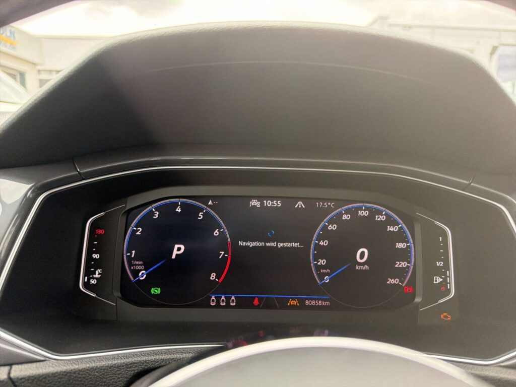 T-Roc Sport 1.5 TSI DSG R-Line Sportpaket AHK