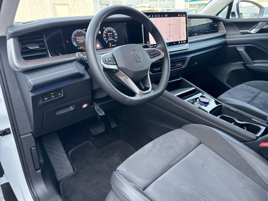 Tayron Elegance 1,5 eTSI DSG 7-Sitze Anh.Kpl. Le