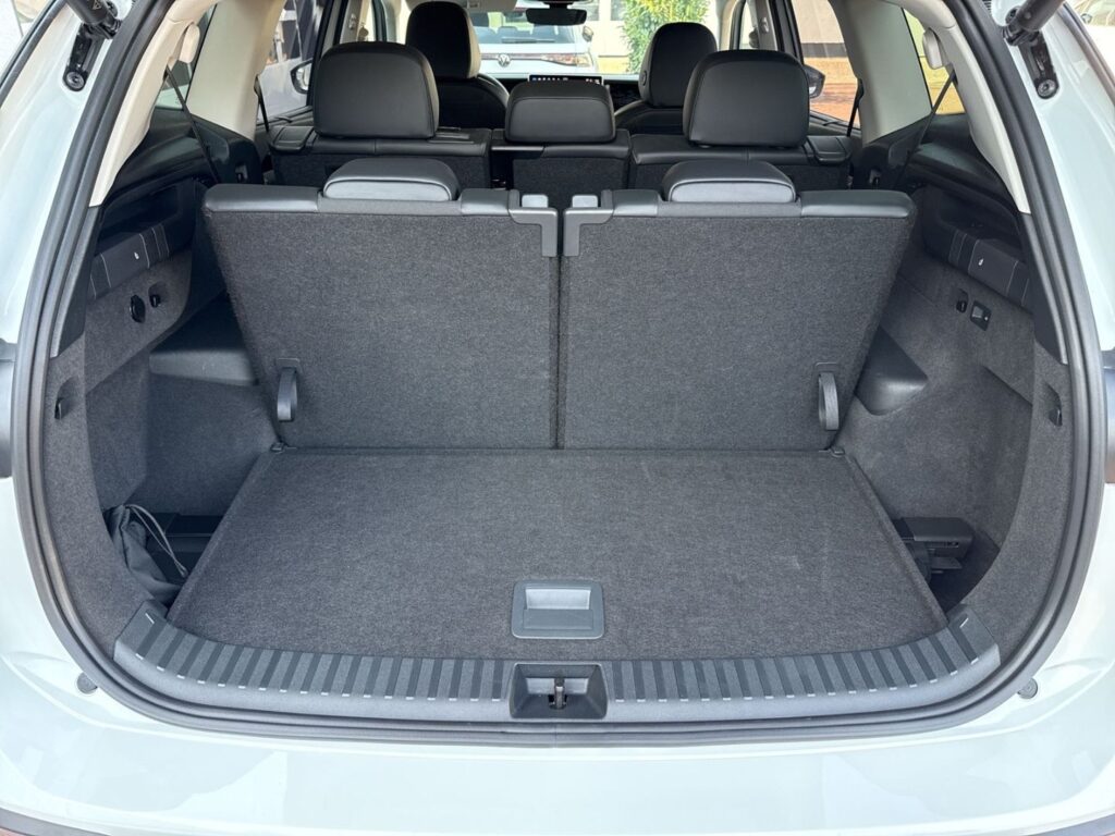 Tayron Elegance 1,5 eTSI DSG 7-Sitze Anh.Kpl. Le
