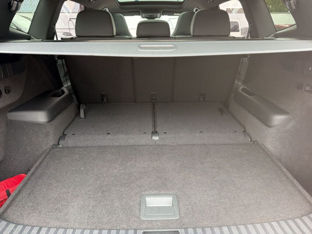 Tayron R-Line 2,0 TSI 4MOTION DSG Black-Style AH