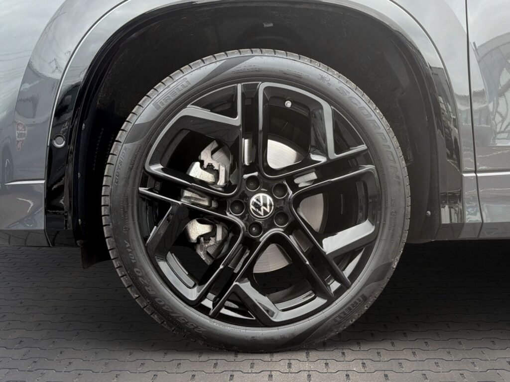 Tayron R-Line 2,0 TSI 4MOTION DSG Black-Style AH