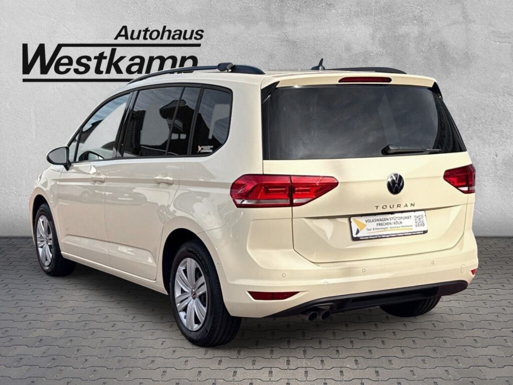 Touran TAXI / MIETWAGEN hellelfenbein 2.0 TDI