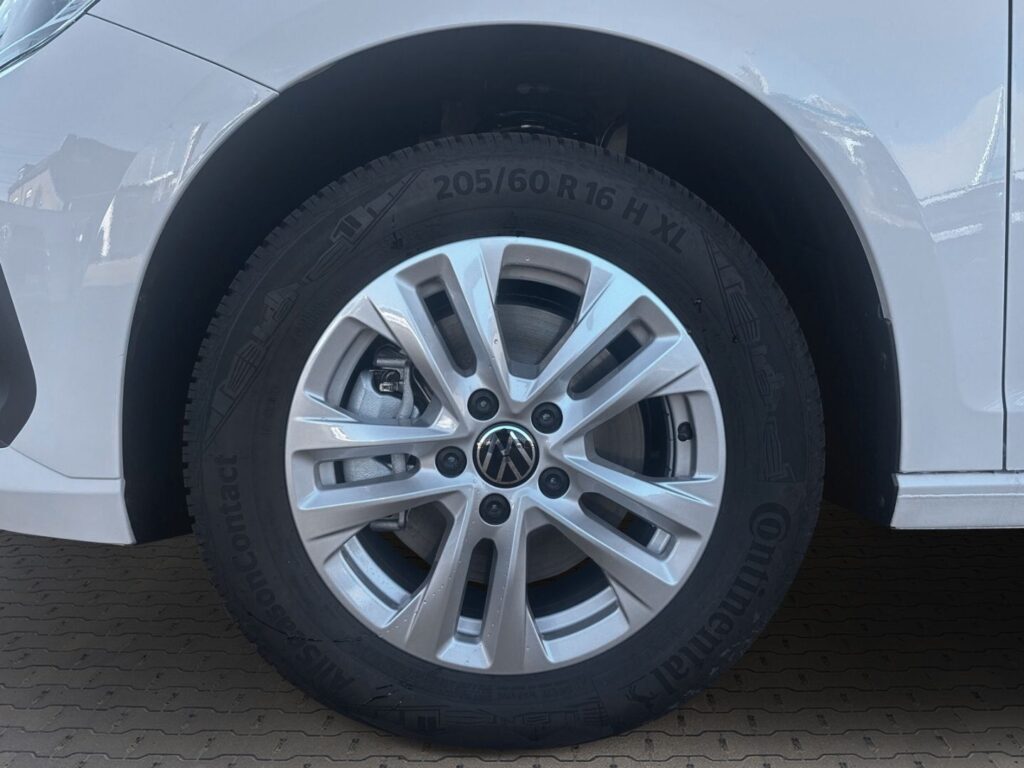 Caddy Maxi ''LIFE'' MIT ROLLSTUHLUMBAU & DREHSIT