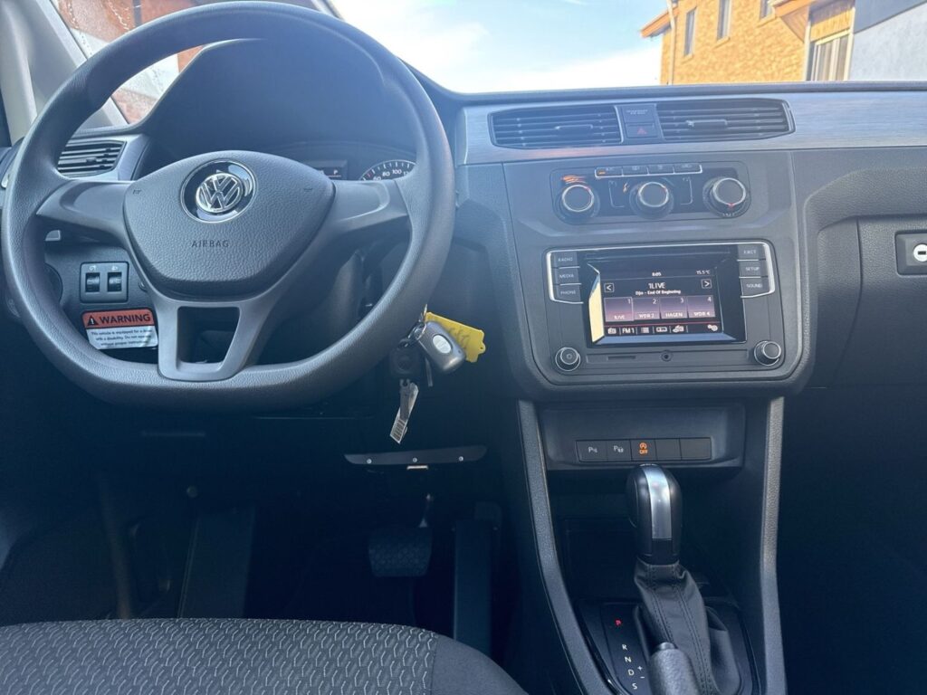 Caddy Trendline 1.4 TSI DSG Rollstuhlladehilfe /