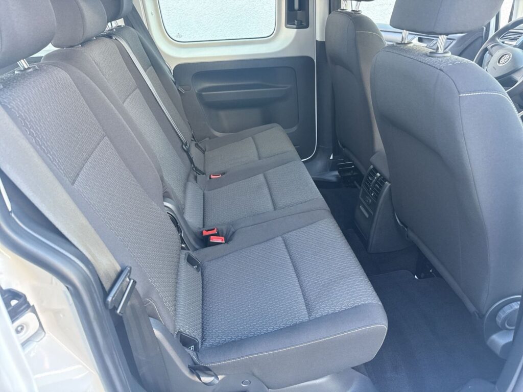 Caddy Trendline 1.4 TSI DSG Rollstuhlladehilfe /