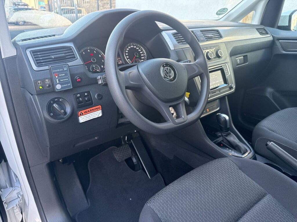 Caddy Trendline 1.4 TSI DSG Rollstuhlladehilfe /