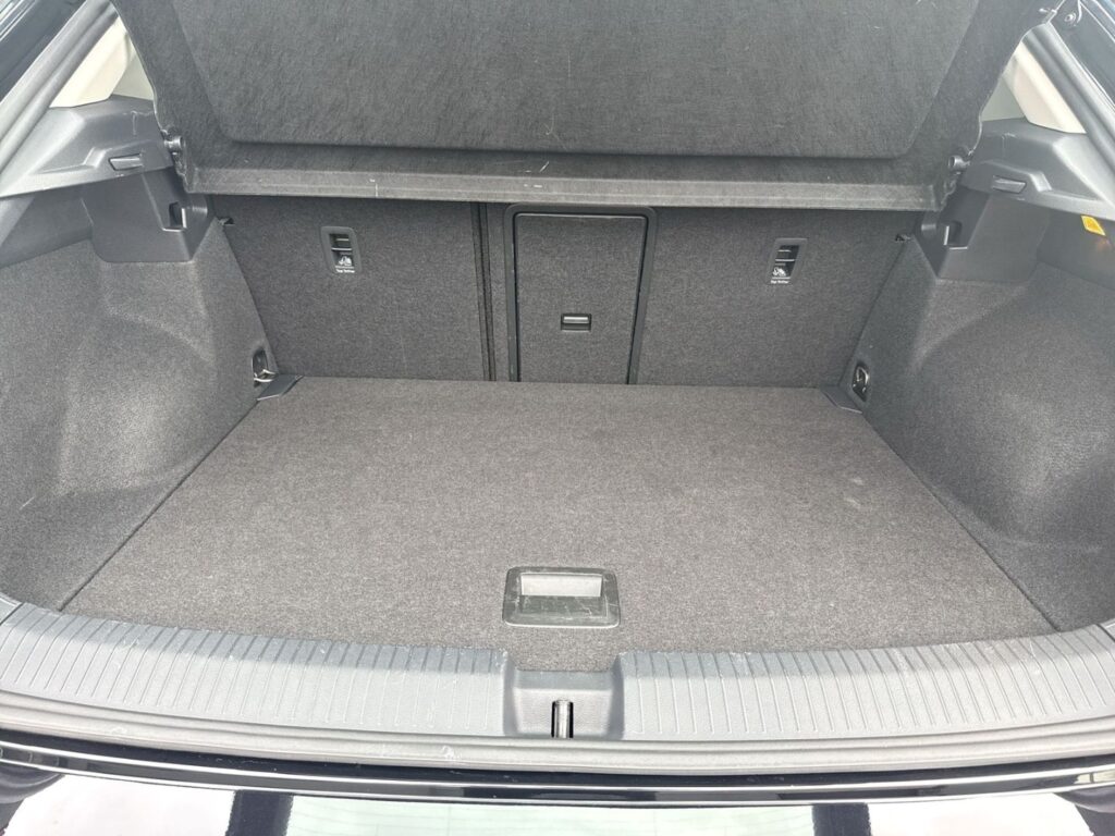 T-Roc Life 1.5 TSI Anh.Kpl. Ganzj.Reifen Led