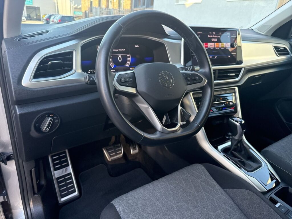 T-Roc Move 1.5 TSI DSG AHK Led Ganzj.Reifen