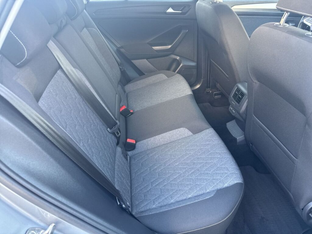 T-Roc Move 1.5 TSI DSG AHK Led Ganzj.Reifen