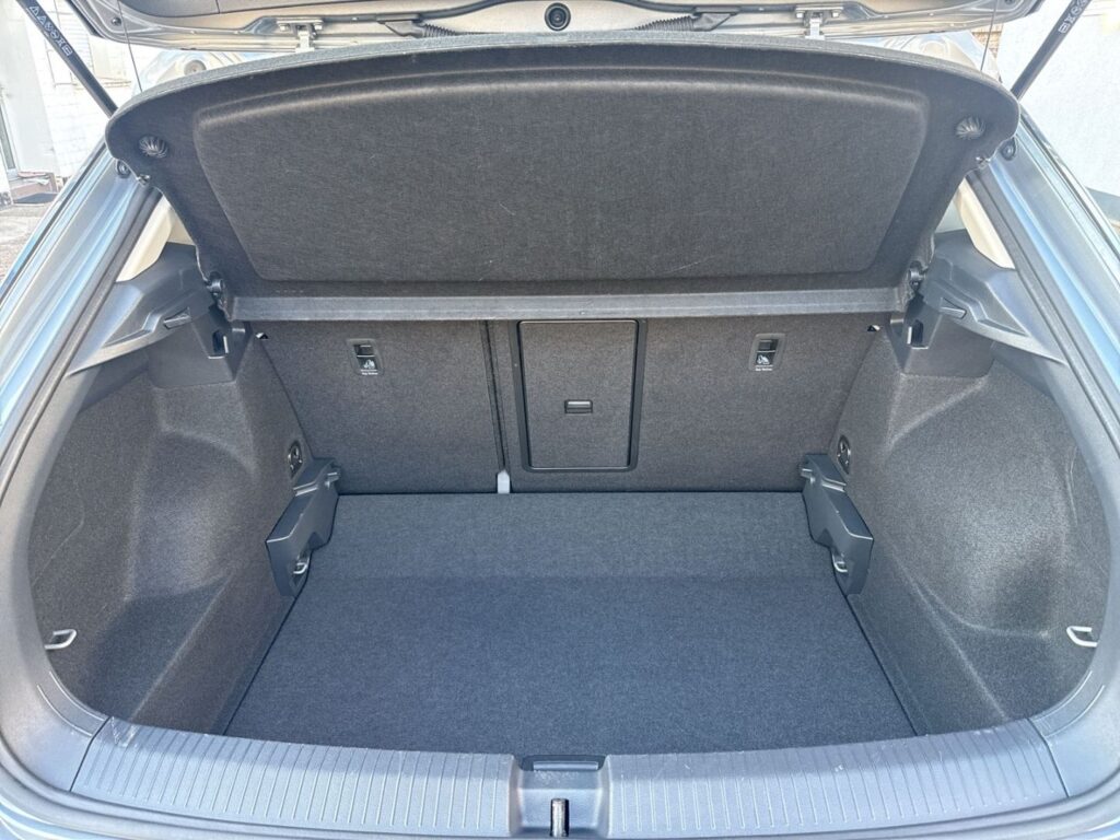 T-Roc Move 1.5 TSI DSG AHK Led Ganzj.Reifen