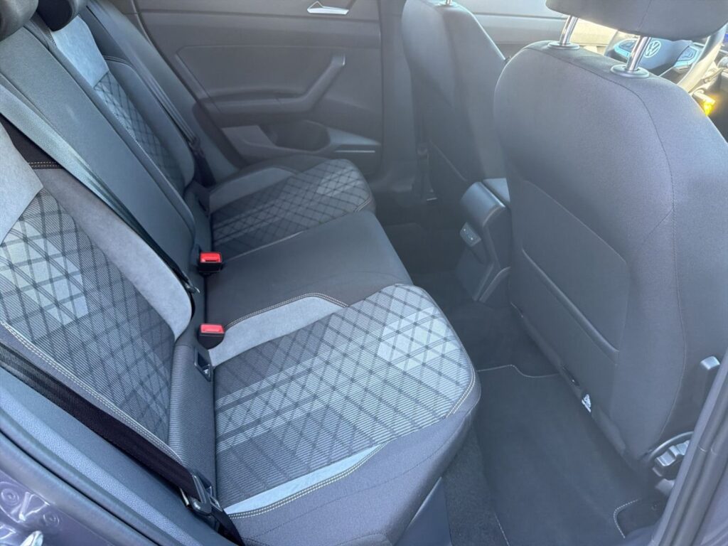 Taigo R-Line 1,0 TSI DSG Ganzj.Reifen IQ-Light