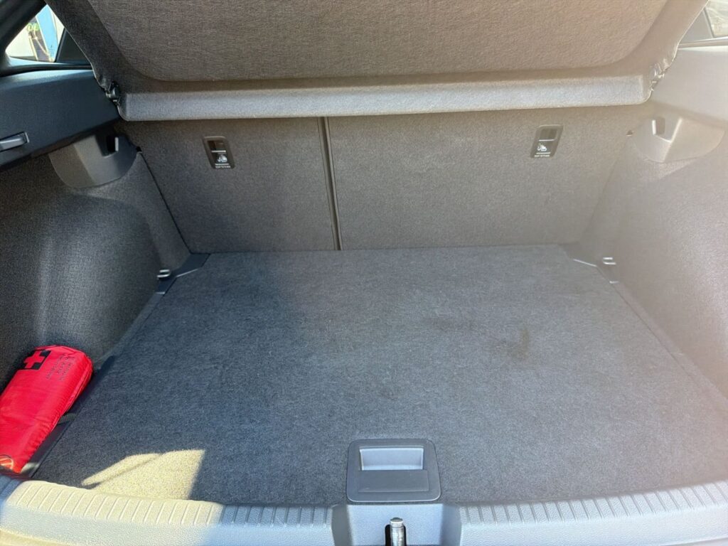 Taigo R-Line 1,0 TSI DSG Ganzj.Reifen IQ-Light
