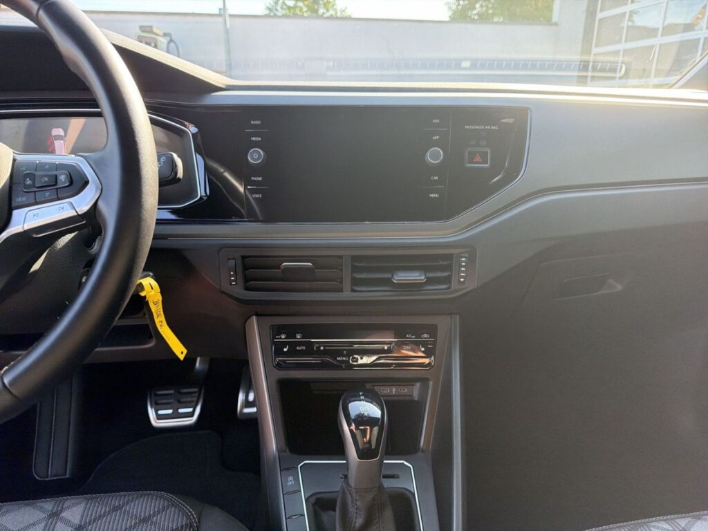 Taigo R-Line 1,0 TSI DSG Ganzj.Reifen Kamera IQ-