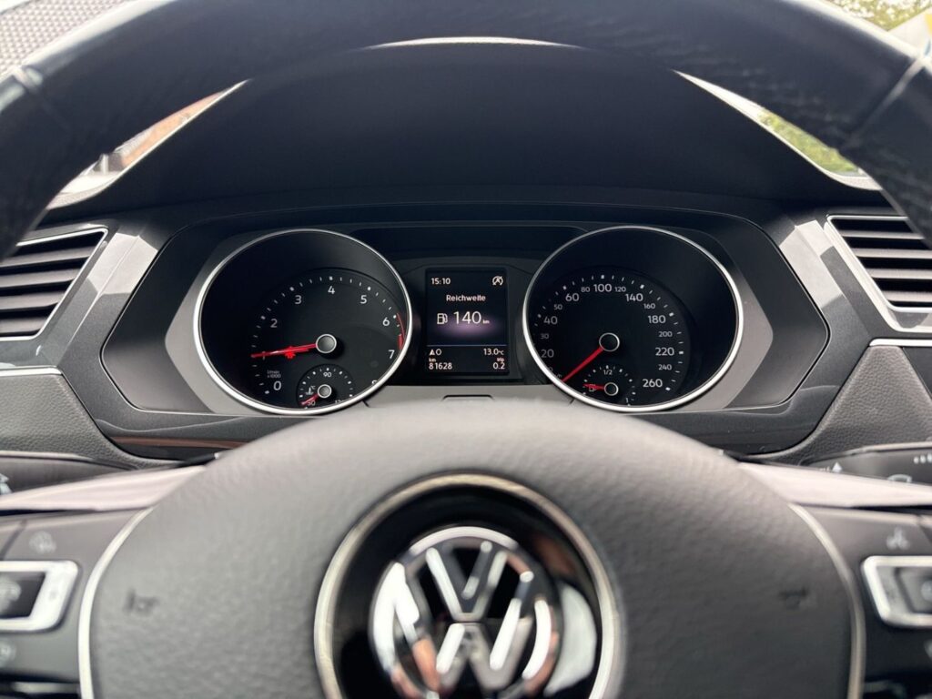 Tiguan Comfortline 1.5 TSI DSG AHK Kamera ACC