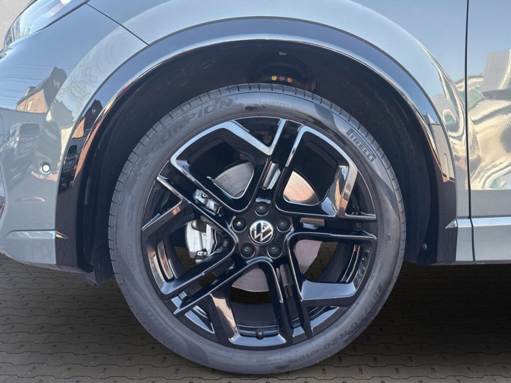 Tiguan R-Line 2.0 TSI DSG 4Motion Black-Style-Pa