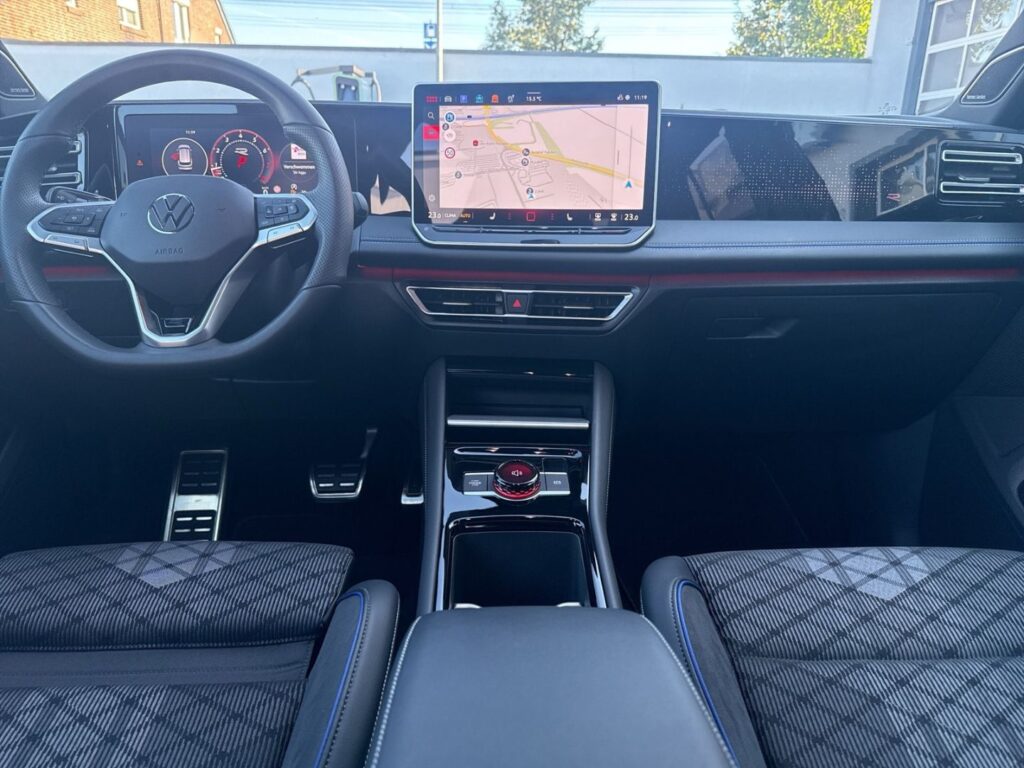 Tiguan R-Line 2.0 TSI DSG 4Motion Black-Style-Pa