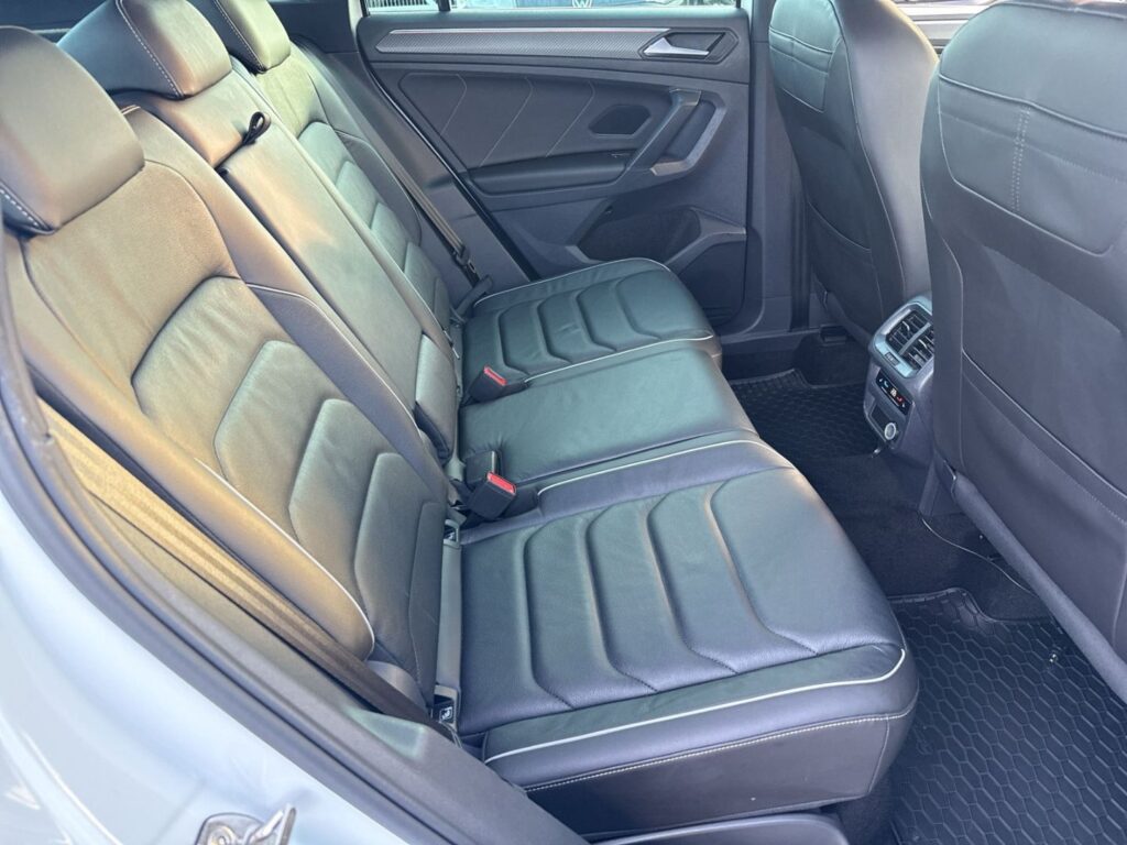 Tiguan R-Line 2,0 TDI 4MOTION DSG AHK Leder ACC