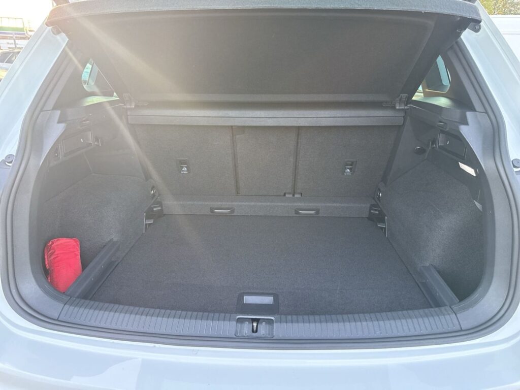 Tiguan R-Line 2,0 TDI 4MOTION DSG AHK Leder ACC