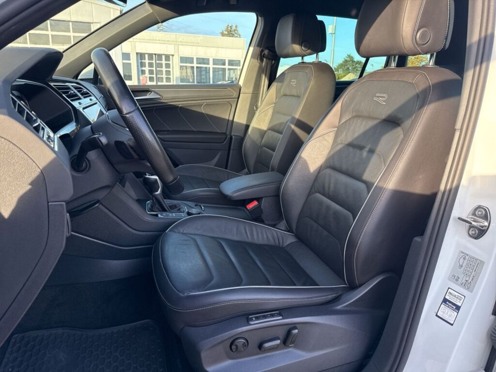 Tiguan R-Line 2,0 TDI 4MOTION DSG AHK Leder ACC