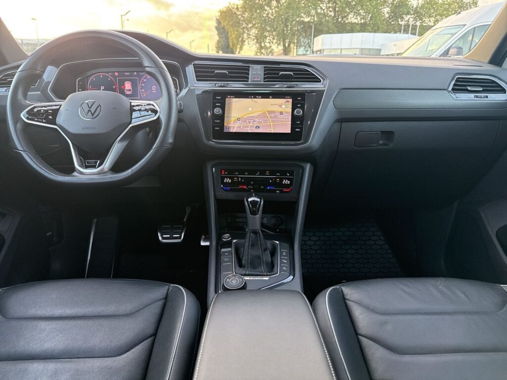 Tiguan R-Line 2,0 TDI 4MOTION DSG AHK Leder ACC