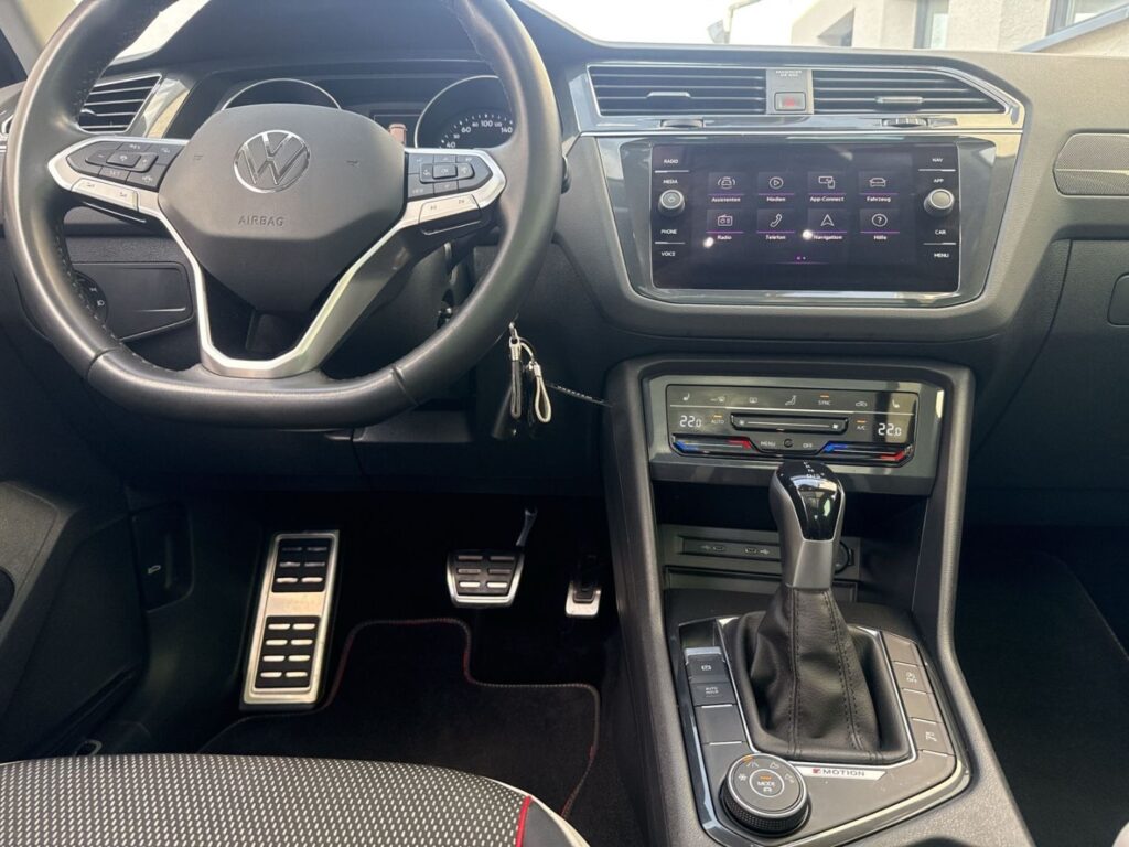 Tiguan Urban Sport 2,0 TSI 4MOTION DSG Panoramad