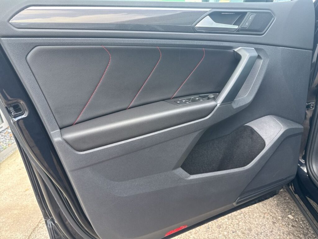 Tiguan Urban Sport 2,0 TSI 4MOTION DSG Panoramad