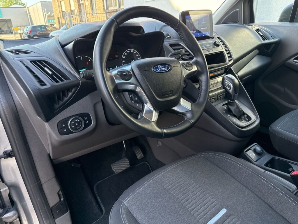 Tourneo Connect 1.5 TDCI Active Panodach Tempoma